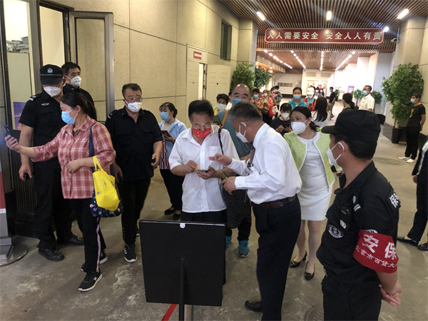PG电子·仿照器(试玩游戏)官方网站