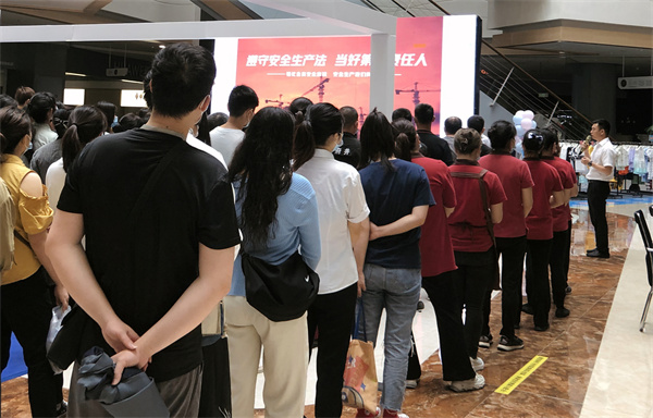 PG电子·仿照器(试玩游戏)官方网站