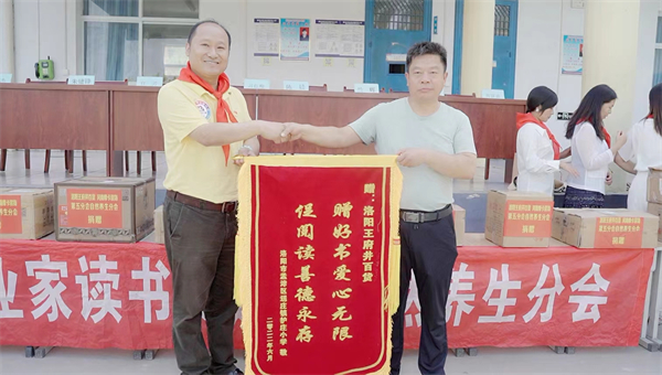 PG电子·仿照器(试玩游戏)官方网站
